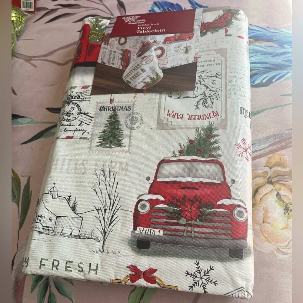 ✨Flannel back holiday truck vinyl tablecloth 60x120✨